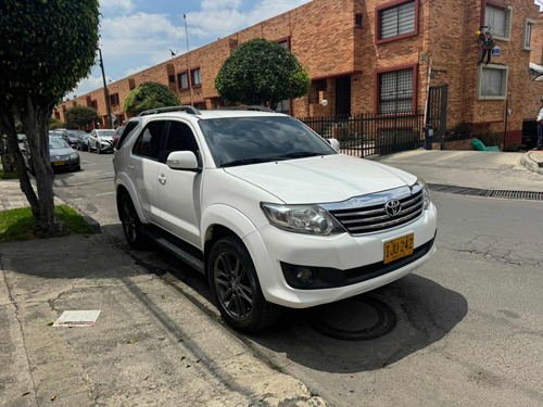 Toyota Fortuner 2.7l 4x2