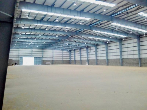 Imponente Nave Industrial De 6000m2 En Belén De Escobar