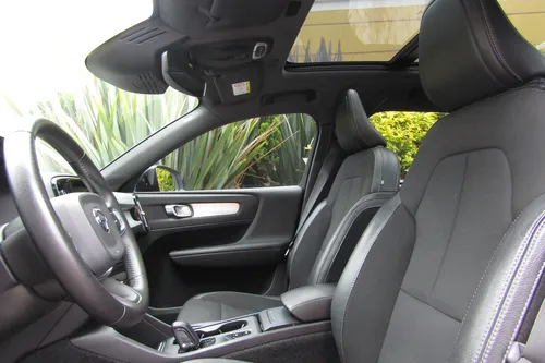 Volvo XC40 2.0 T4 Momentum