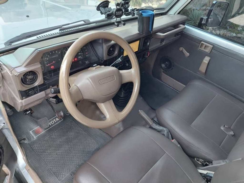 Imagen 6 de 7 de Toyota Macho Pick Up Lx