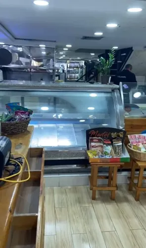 Cesion De Derecho, Fondo De Comercio, Para Venta De Alimentos Y Bebidas, Ubicada En La Urb. Santa Rosa De Lima.nc