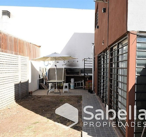 Imagen 9 de 17 de Venta De Duplex En 514 Y 133 José Hernández