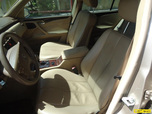 Mercedes Benz E-240 Elegance