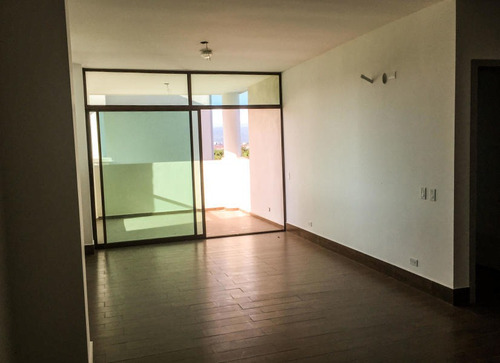 Venta De Apartamento En Ph Costamare, Costa Sur 19-9150