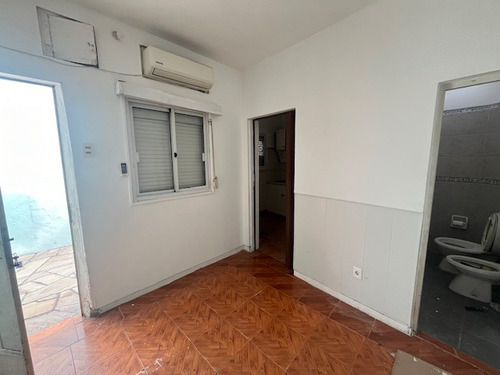 Apto 1 Dormitorio . Calle Ignacio Oribe.