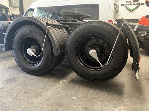 Iveco Cursor 450e33t Tractor Balancin