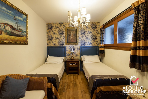 Imagen 9 de 18 de Alquiler Casa En Bariloche Con Costa De Lago Nahuel Huapi. 10 Pax. Km5. 360.