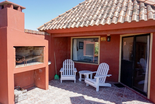 Casa/complejo De 3 Unidades Con Piscina