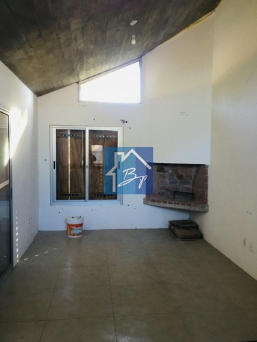 Casa En Venta En Pinares, A Estrenar, Buena Construcción, Punta Del Este- Ref: 597