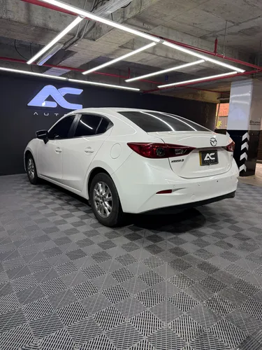 Mazda 3 2.0 Prime