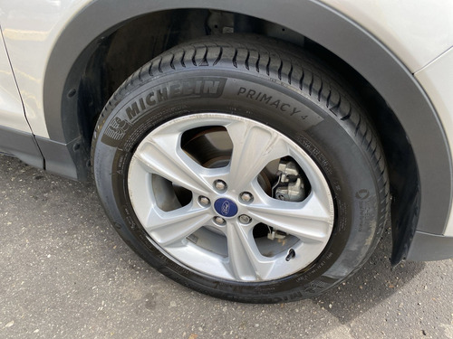 Imagen 16 de 17 de Ford Escape Se 2.0 Turbo 4x2