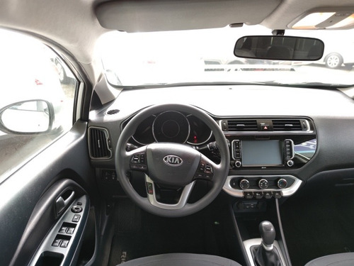 Imagen 6 de 10 de Kia Rio 1.6 Lx Sedan Mt 2017 Credito