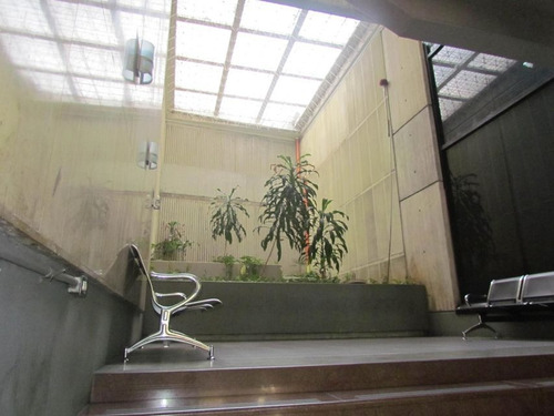 Imagen 5 de 26 de Mls #23-8020 Se Vende Espectacular Edificio En San Bernardino .