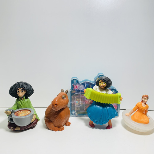 Encanto Mcdonalds 2021 Colección Completa - 8 Juguetes (Usado)