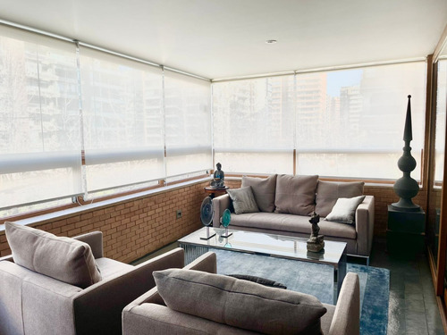 Imagen 2 de 10 de Amplio Depto. Con 3 Dormitorios En Suite En Las Condes