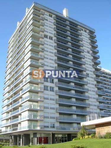 Imagen 22 de 30 de Apartamento En Alquiler Anual