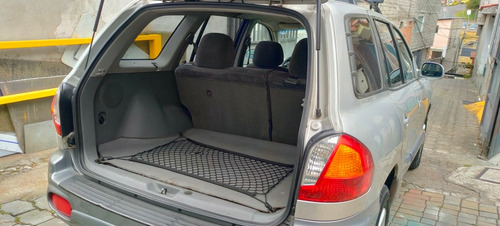 Imagen 4 de 4 de Hyundai Santa Fe Jeep