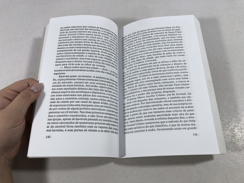 Livro O Amor Nos Tempos Do Cólera Gabriel García Márquez Editora Record A424 (Usado)