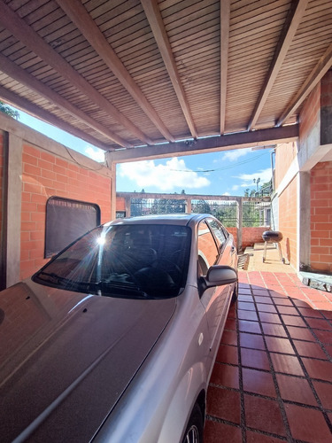 Imagen 10 de 20 de Amplia, Bella Y Segura Town House En Llano Alto.