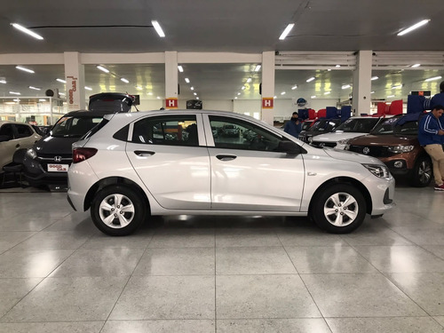 Imagem 8 de 10 de Chevrolet Onix 1.0 Flex Lt Manual 2021/2022