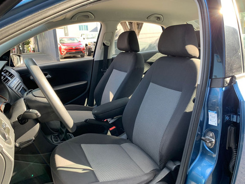 Volkswagen Vento 2.0 Confortline Mt