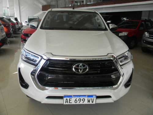 Imagen 3 de 16 de Toyota Hilux 2.8 Srx 4x4 At 2021!!! 21000 Km !!=0km!!!