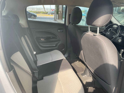 Imagen 10 de 15 de Mitsubishi Mirage 2018 5p Gls L3/1.2 Man
