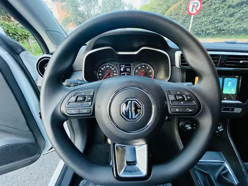 MG Zs 1.5 Plus Mt