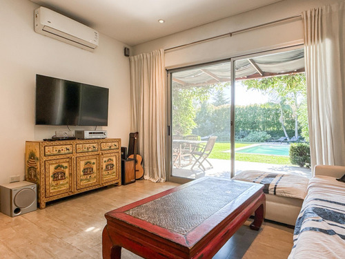 Casa En Venta 4 Dormitorios - Barrio Semi Cerrado - Zona Santa Rita San Isidro