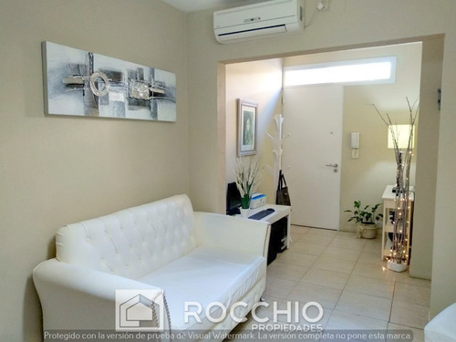 Imagen 4 de 17 de Casa En Venta En Jose Leon Suarez