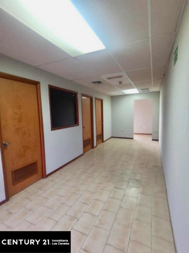 Imagen 3 de 9 de Local En Venta Puerto La Cruz Cc Novo Centro
