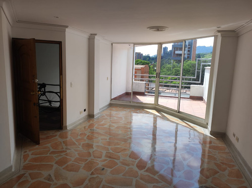 Apartamento En Venta Laureles Medellín 