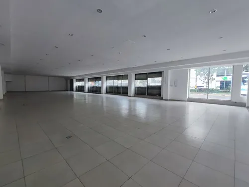 Bodega En Arriendo 1.300m2 Poblado