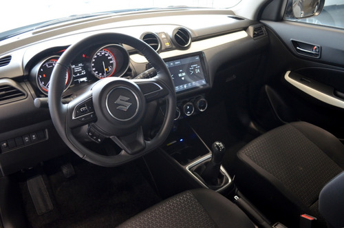 Imagen 13 de 18 de Suzuki Swift Hibrido Hybrid 2023 Todos Colores