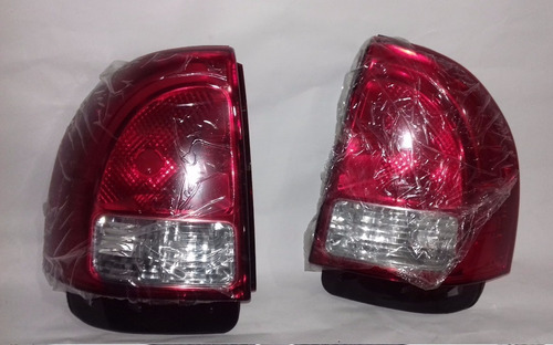 Stop Derecho/izquierdo Chevrolet Chevy C3 2009 Originales