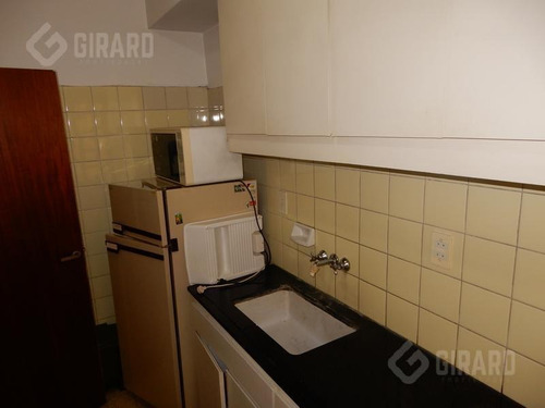 Imagen 8 de 20 de Oportunidad. Departamento 3 Amb. Zona Peatonal.