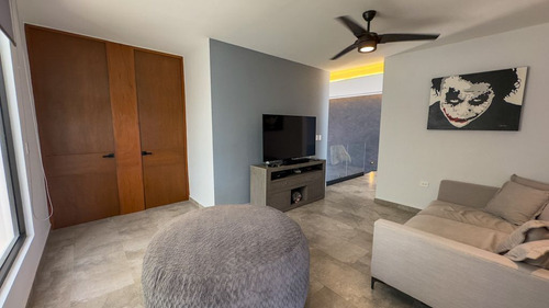 Casa En Venta Con Paneles Solares En Privada Residencial Parque Natura, Merida.