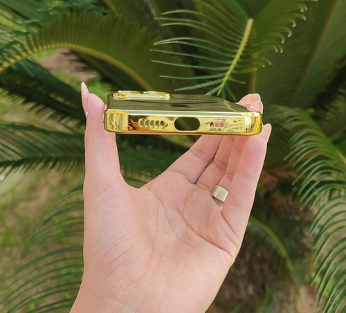 . Capa Magsafe Para iPhone 13 Normal Câmera Vazada Dourada