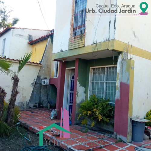 Townhouse En Venta Ciudad Jardín Cagua 