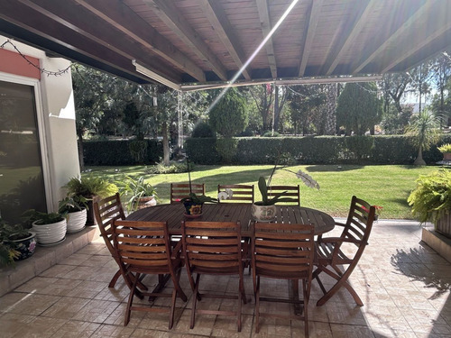 Casa De 1 Planta / En El Corazón De Balvanera/ Avenida St Andrew