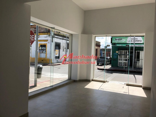 Imagen 2 de 9 de Local En Venta Centro De Maldonado