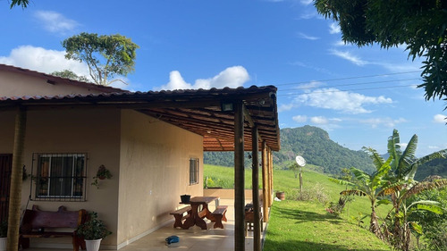 Sítio Com 4.000 Metros Com Casa E Piscina