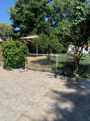 Casa En Venta A 2 Cuadras De La Plaza De Peñaflor, Excelente