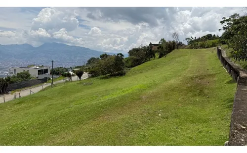 Excelente Lote En Venta Con Vista A Medellín, Los Balsos - El Poblado