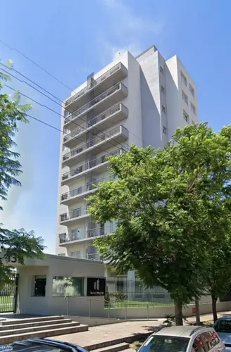 Departamento En Alquiler Con Cochera En  Torres Moreno 