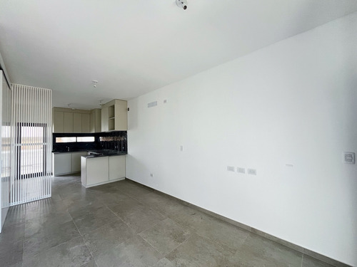 Rincones De Manantiales Duplex En Planta Baja Con 2 Dormitorios Venta