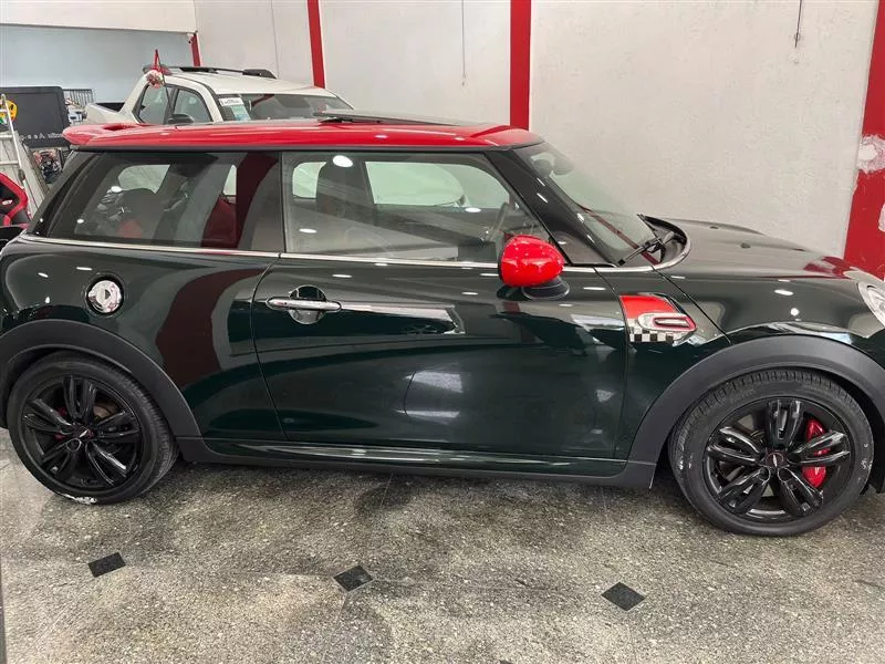 MINI Cooper 2.0 JOHN COOPER WORKS 16V TURBO GASOLINA 2P AUTOMATICO