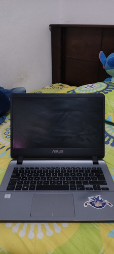 Portátil Asus Core I3 7h Generación, 8gb Ram 