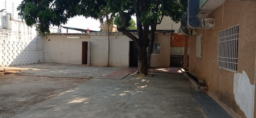Imagen 2 de 4 de Ecv-926 Zona Norte Casa Comercial En Av. Universidad