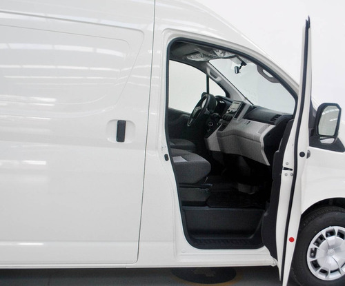 Toyota Hiace 2.8 Tdi Furgón 6at L2h2 3a 5p